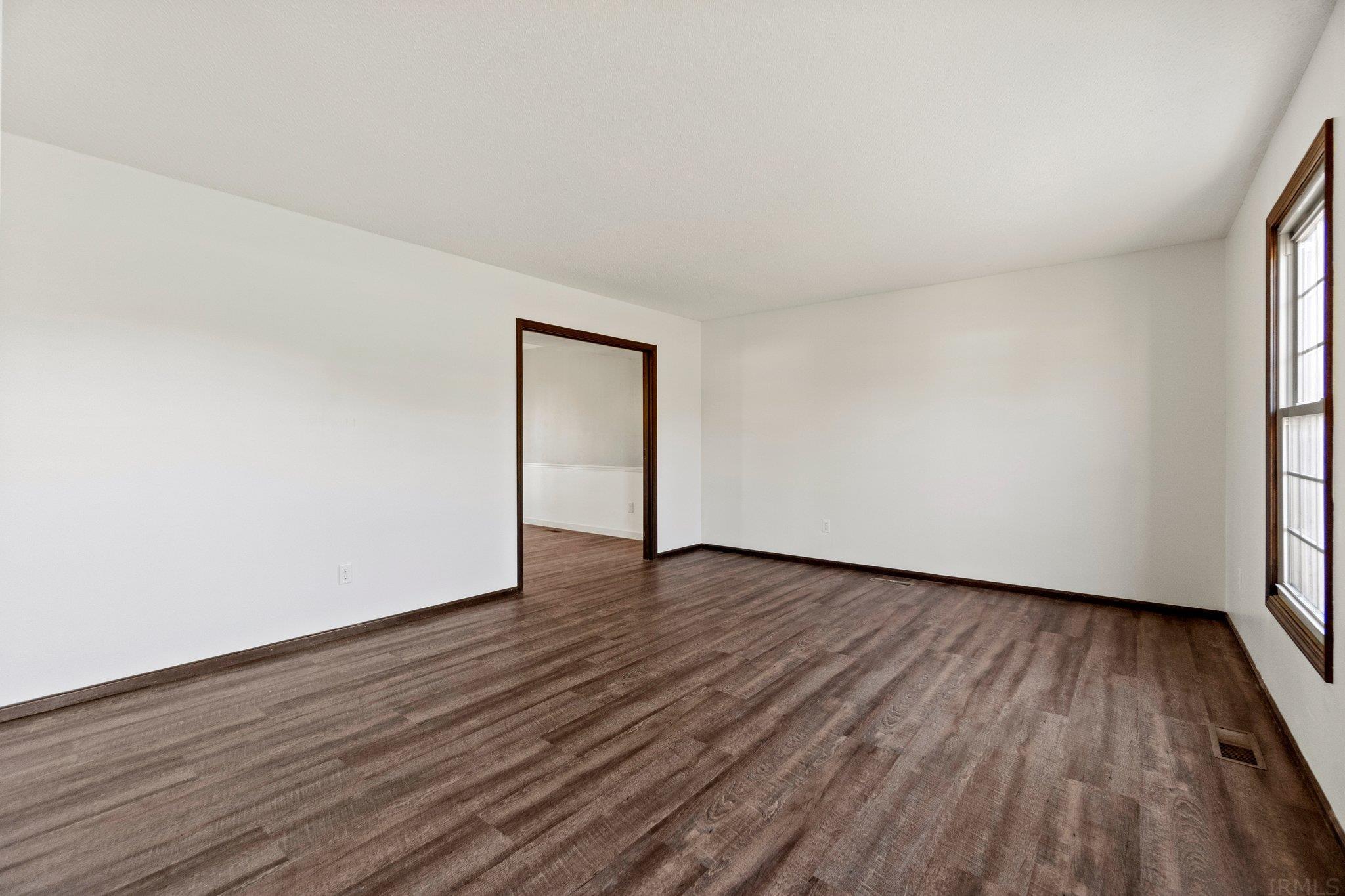 1805 Shamrock Road Fort Wayne, IN 46819 - Photo 4 of 36