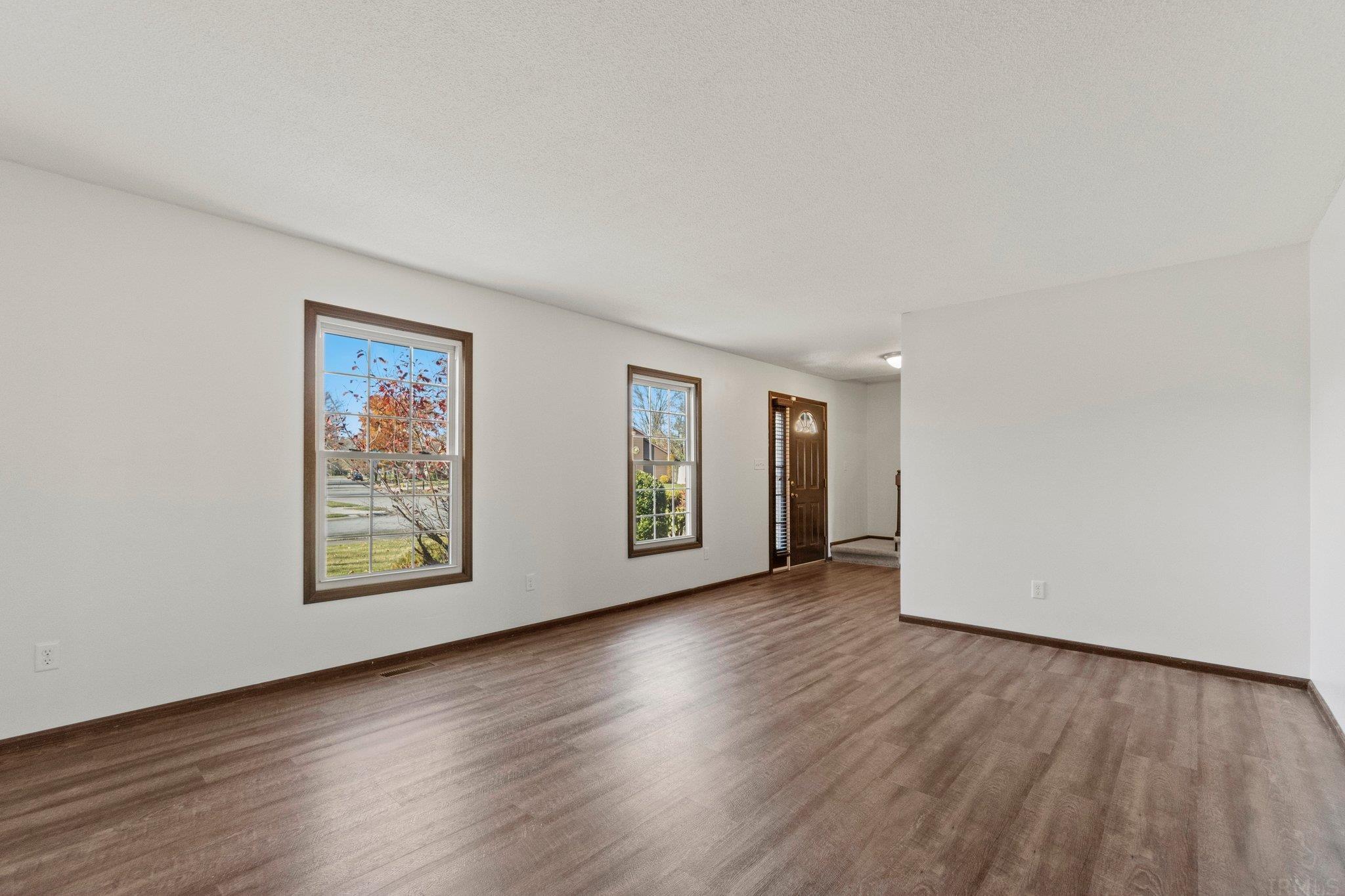 1805 Shamrock Road Fort Wayne, IN 46819 - Photo 6 of 36