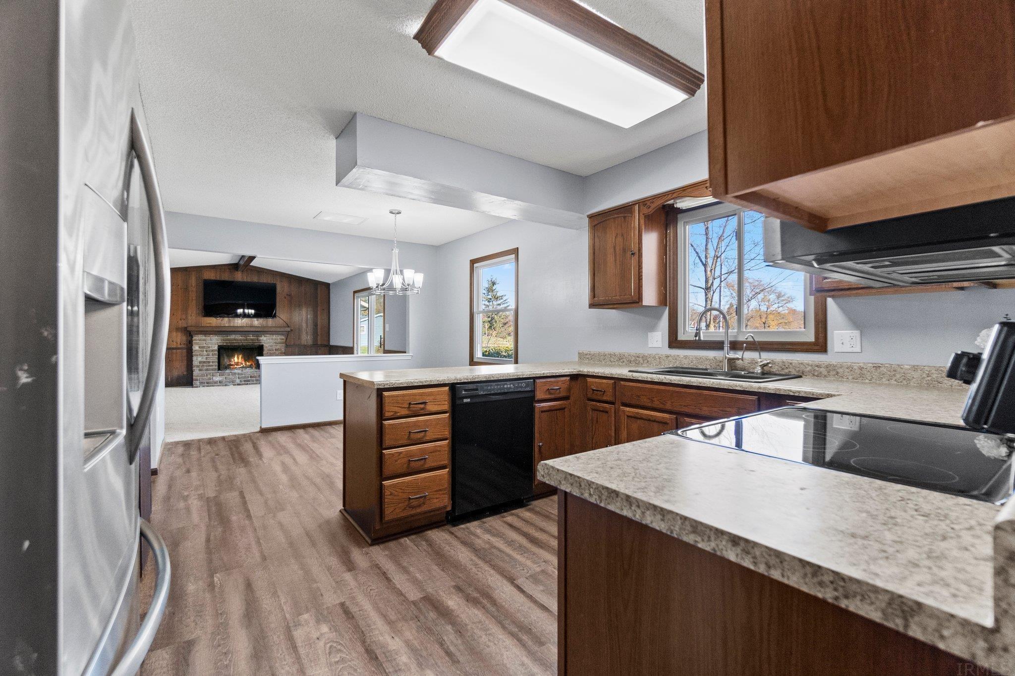 1805 Shamrock Road Fort Wayne, IN 46819 - Photo 9 of 36