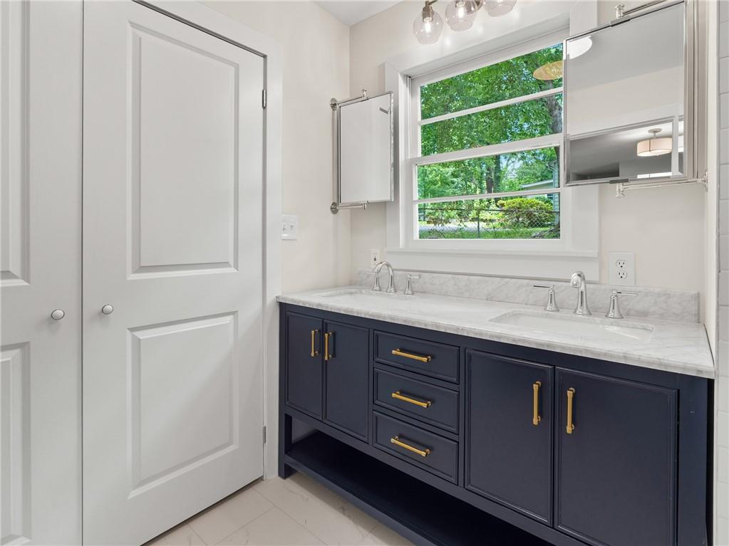 55 Cooper Lake Road Southwest Mableton, GA 30126 - Photo 14 of 27