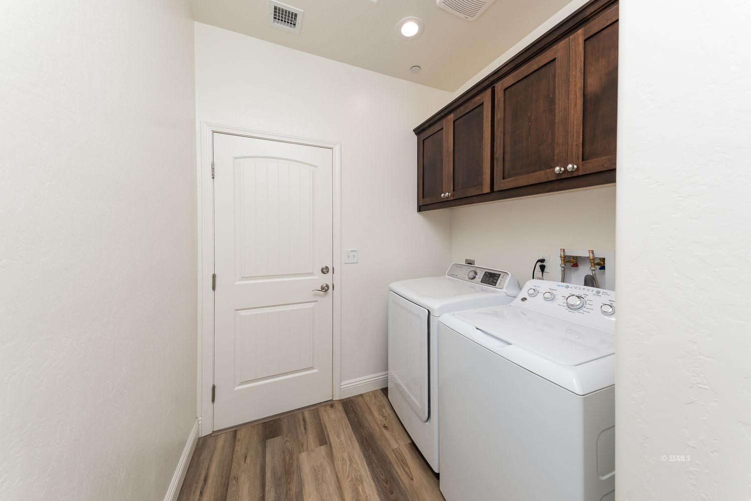 105 Rainshadow Court Ridgecrest, CA 93555 - Photo 19 of 48 Gallery Image 19