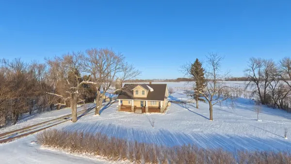 $275,000 | 16063 County Highway, Tracy, MN 56175