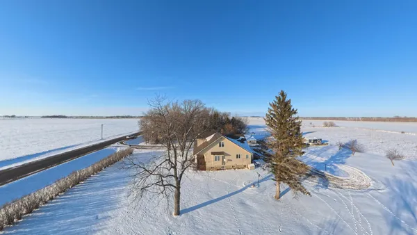 $275,000 | 16063 County Highway, Tracy, MN 56175