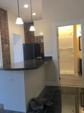 $1,450 | 368 Central Street, Franklin, NH 03235