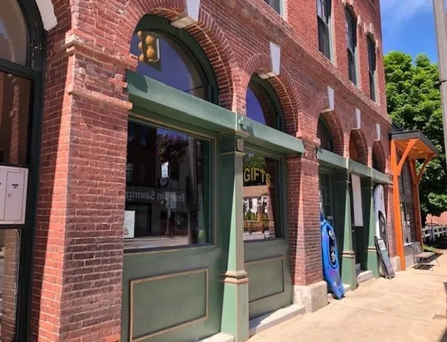 $1,450 | 368 Central Street, Franklin, NH 03235