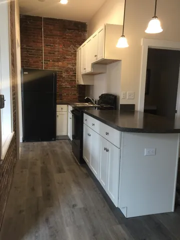 $1,450 | 368 Central Street, Franklin, NH 03235