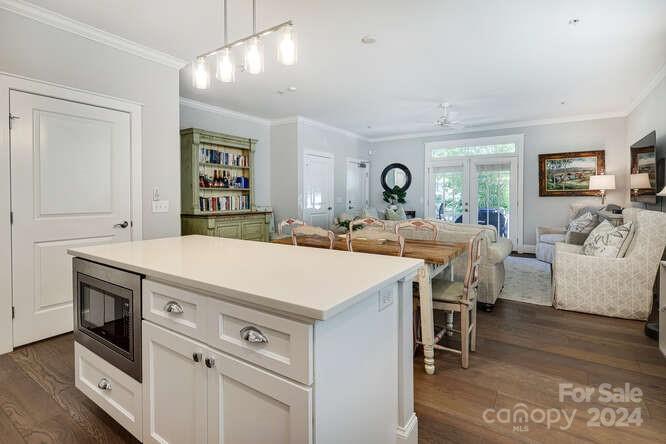 2157 McClintock Road, Unit 111 Charlotte, NC 28205 - Photo 12 of 33 Gallery Image 12