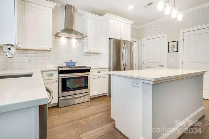 2157 McClintock Road, Unit 111 Charlotte, NC 28205 - Photo 13 of 33 Gallery Image 13