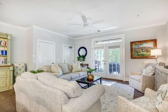 2157 McClintock Road, Unit 111 Charlotte, NC 28205 - Photo 6 of 33 Gallery Image 6