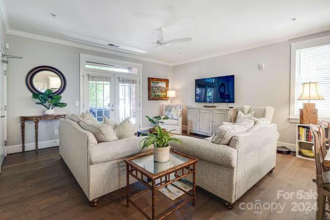 2157 McClintock Road, Unit 111 Charlotte, NC 28205 - Photo 7 of 33 Gallery Image 7