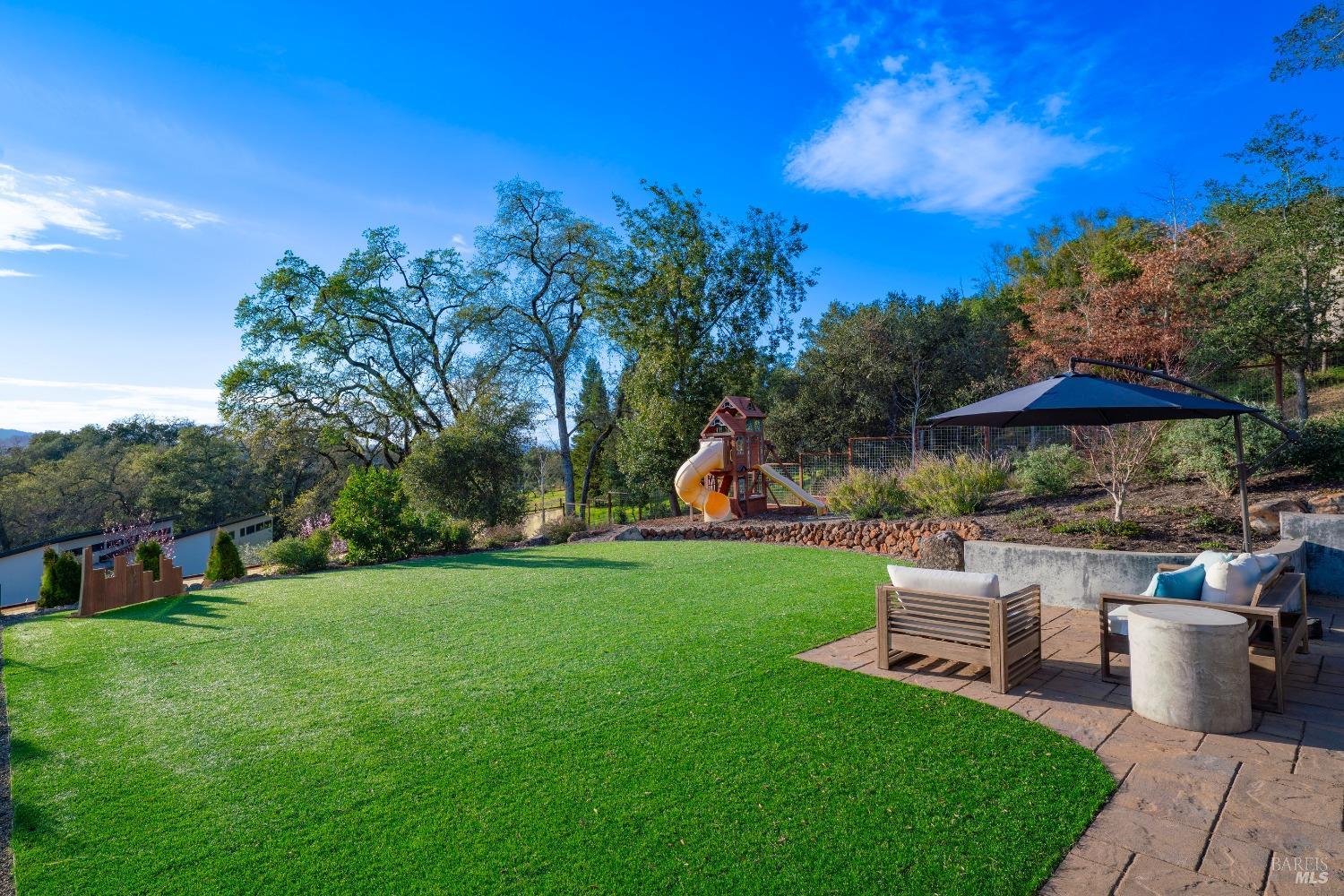 235 Clear Ridge Drive Healdsburg, CA 95448 - Photo 24 of 39