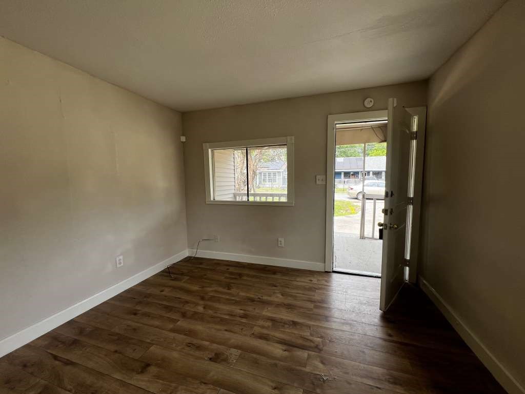 8606 Prairie View Drive Houston, TX 77088 - Photo 2 of 13