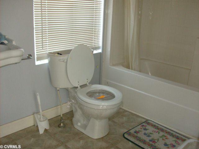 25022 Sparta Road Milford, VA 22514 - Photo 7 of 8 Master Bath