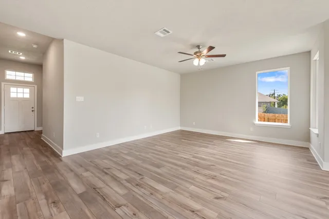 $320,900 | 2058 Winepress Road, Brenham, TX 77833