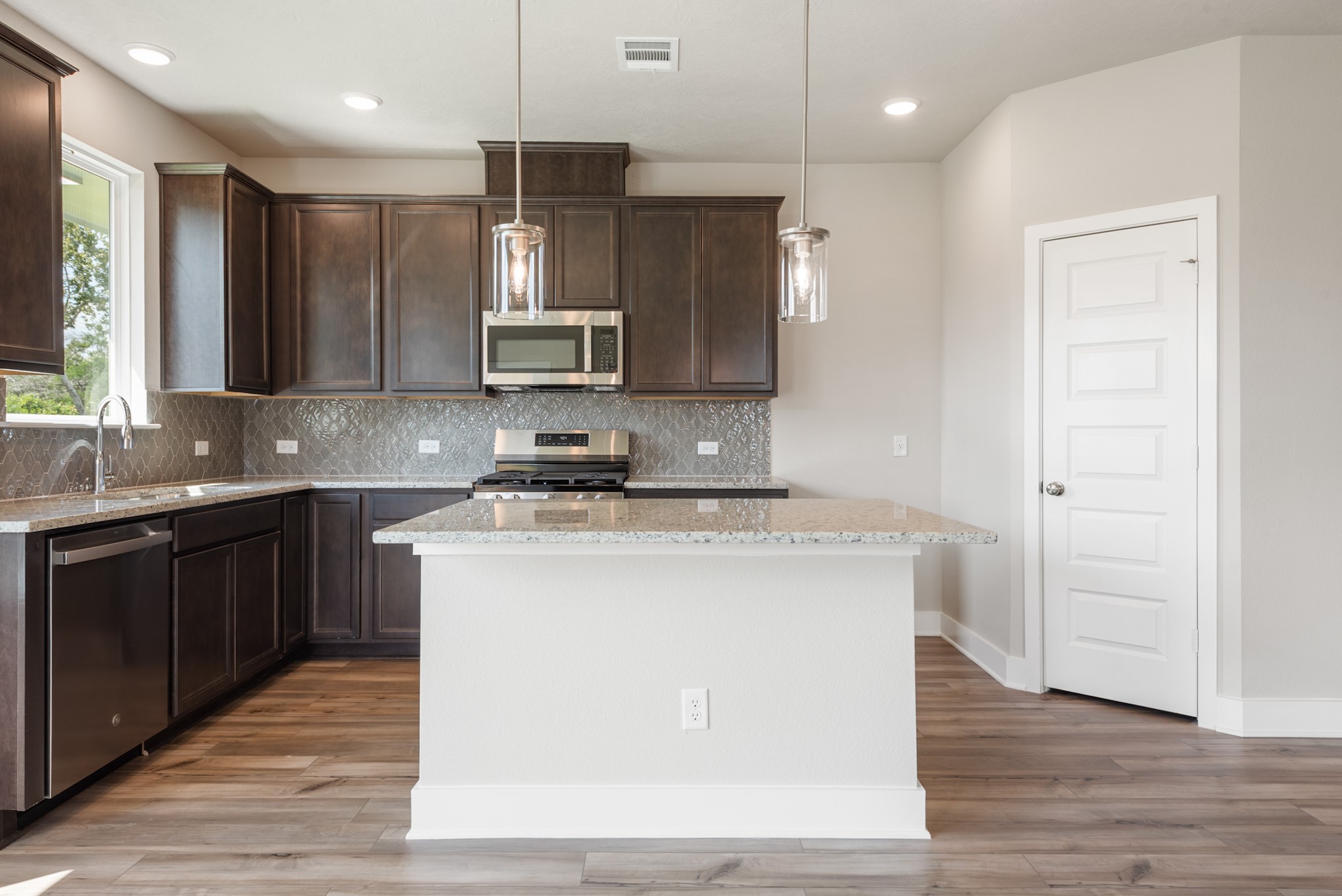 2058 Winepress Road Brenham, TX 77833 - Photo 17 of 36