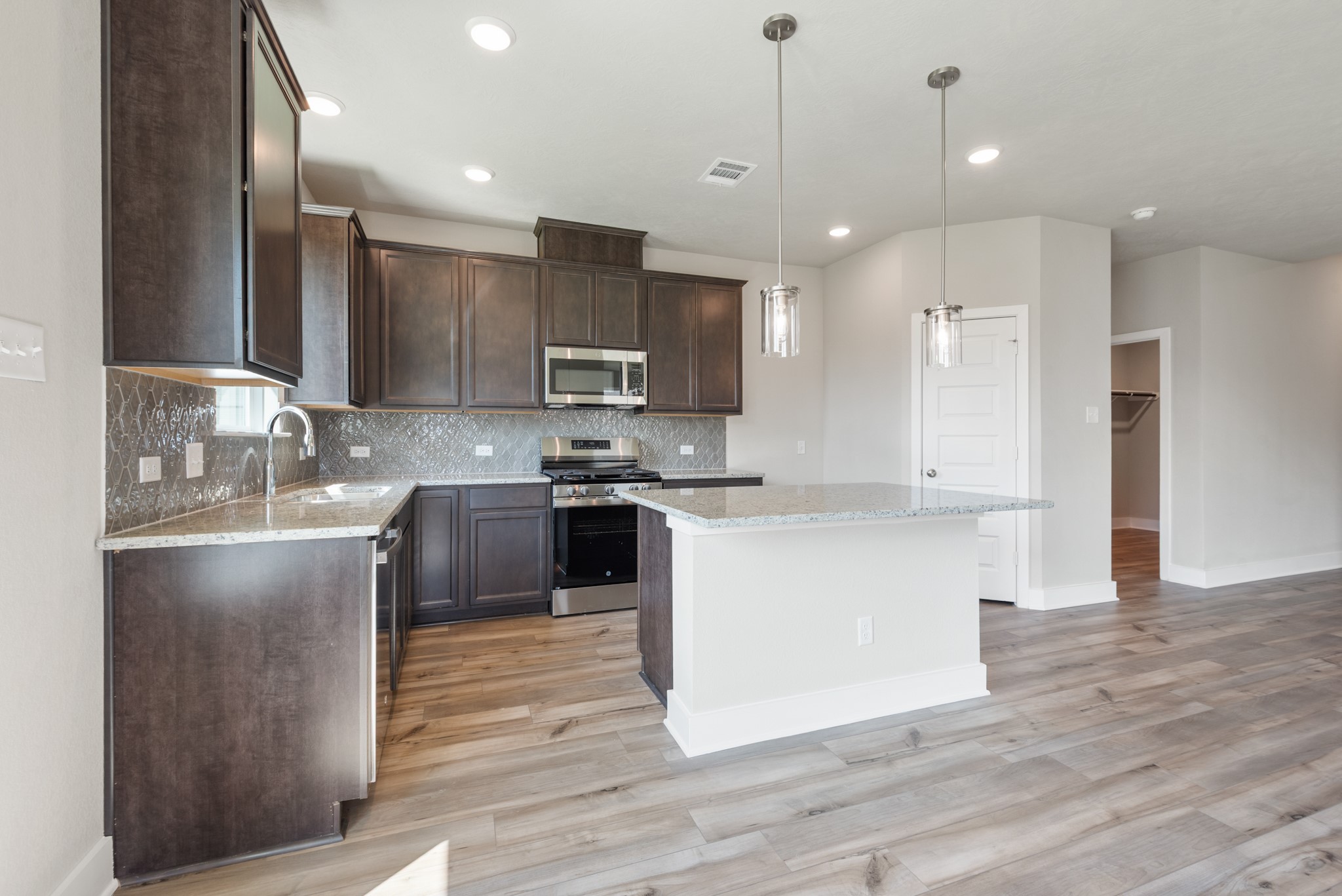 2058 Winepress Road Brenham, TX 77833 - Photo 18 of 36