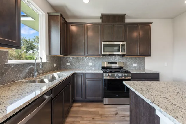 $320,900 | 2058 Winepress Road, Brenham, TX 77833