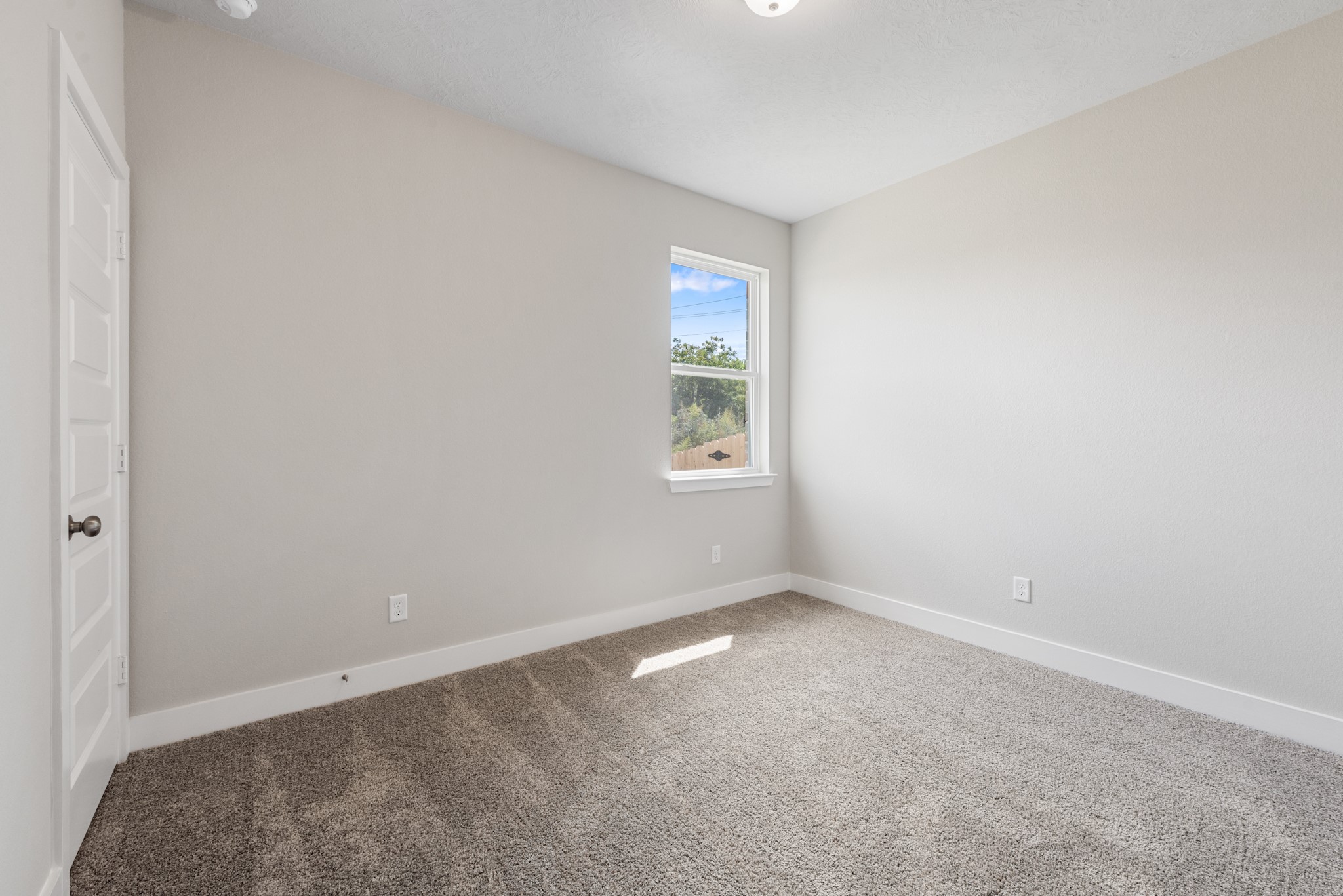 2058 Winepress Road Brenham, TX 77833 - Photo 9 of 36