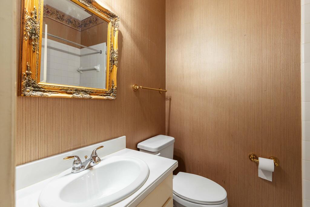 6500 Standing Boy Road, Unit 7 Columbus, GA 31904 - Photo 23 of 28 Second Full Bath