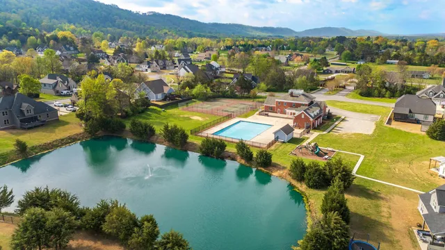 $587,500 | 8906 Silver Maple Drive, Ooltewah, TN 37363