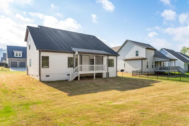 $587,500 | 8906 Silver Maple Drive, Ooltewah, TN 37363