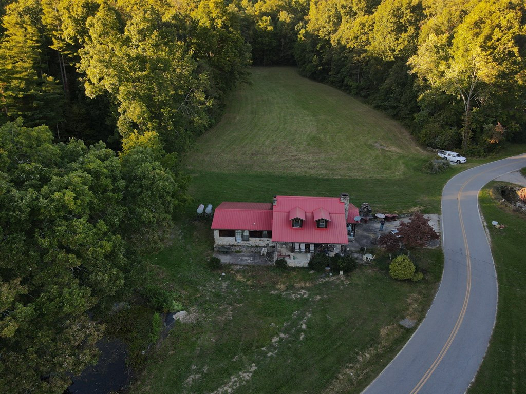 999 Ledbetter Road Robbinsville, NC 28771 - Photo 8 of 27