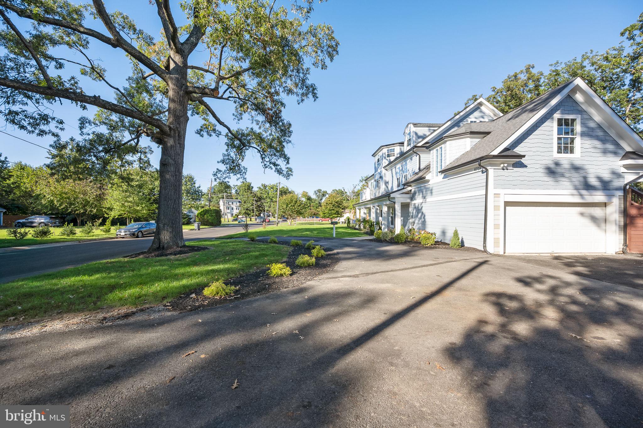 6709 Benson Drive Alexandria, VA 22306 - Photo 4 of 66