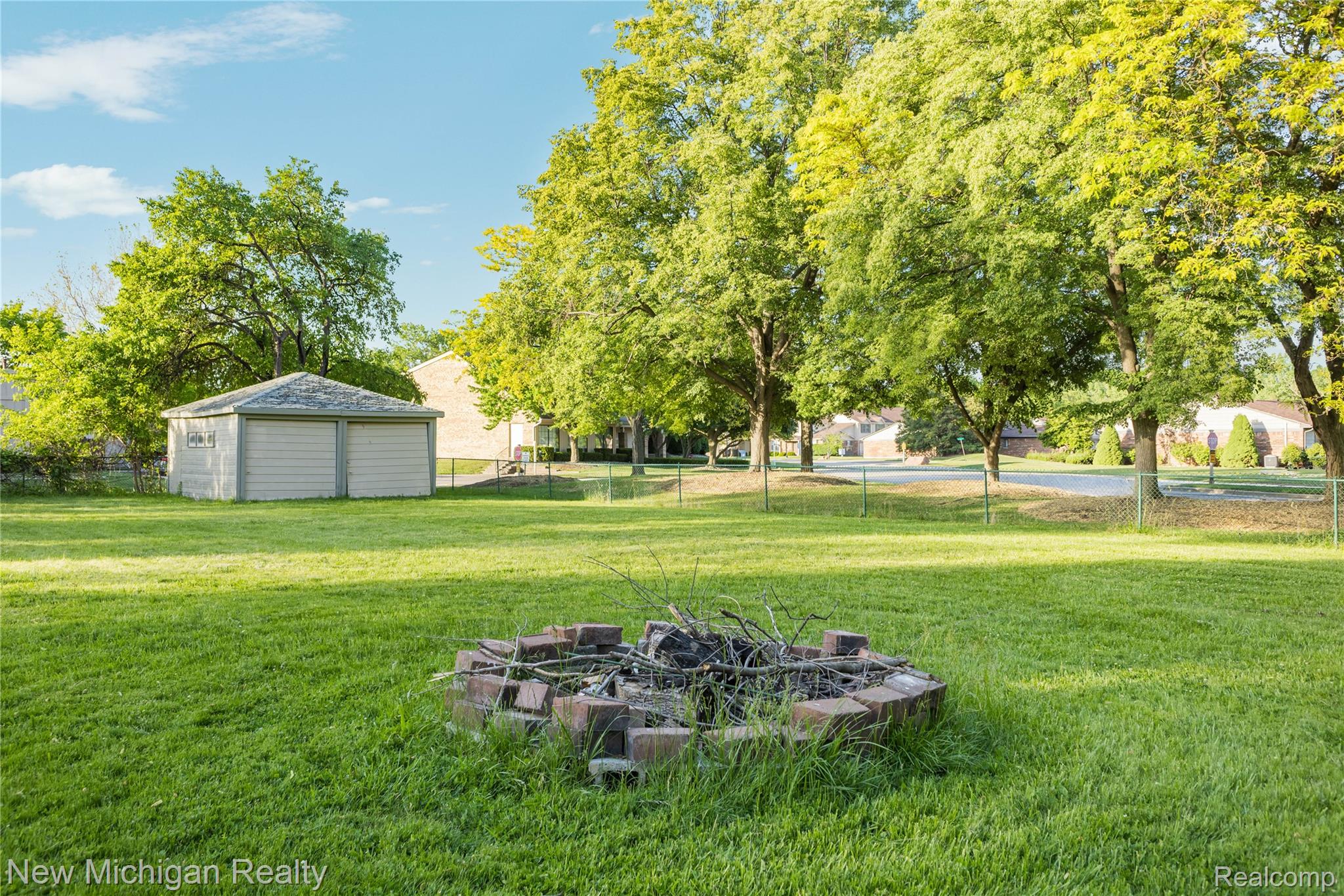 8359 Chicago Road South Warren, MI 48093 - Photo 53 of 74