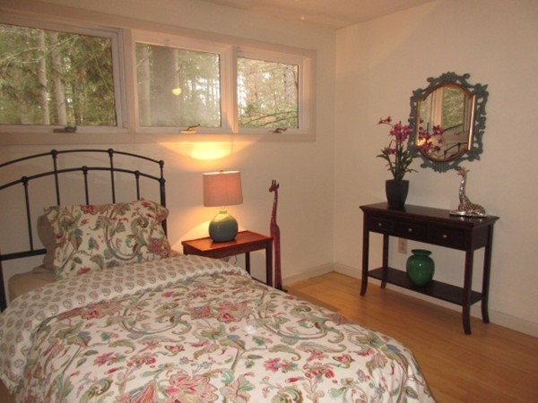 87 Stony Hill Road Amherst, MA 01002 - Photo 20 of 30 Gallery Image 20