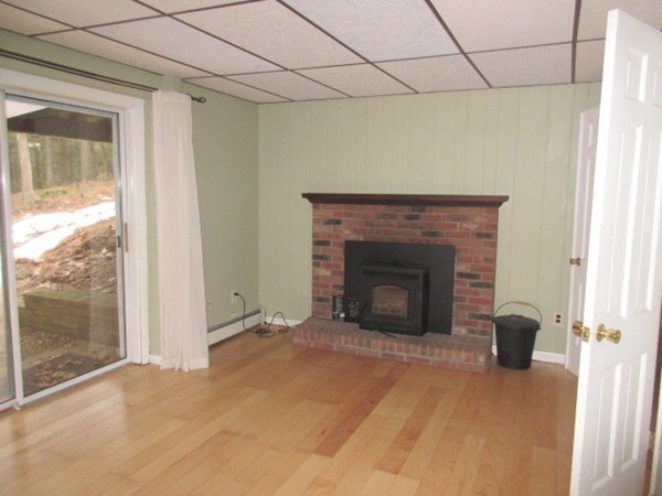 87 Stony Hill Road Amherst, MA 01002 - Photo 26 of 30 Gallery Image 26