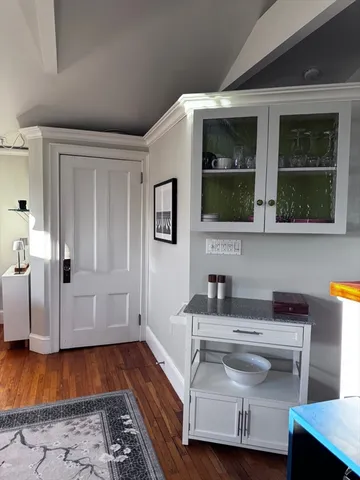 $3,100 | 19 Chester Street, Unit 3, Somerville, MA 02144