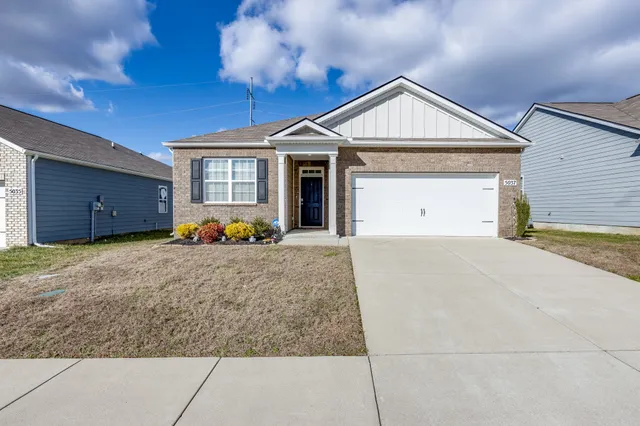 $399,995 | 5037 Hunters Village Drive, Lebanon, TN 37087