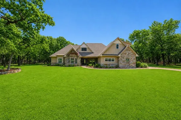 $549,700 | 7811 Angelina Drive, Athens, TX 75752