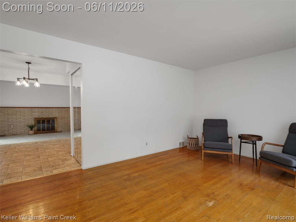 29720 Merrick Avenue Warren, MI 48092 - Photo 4 of 50