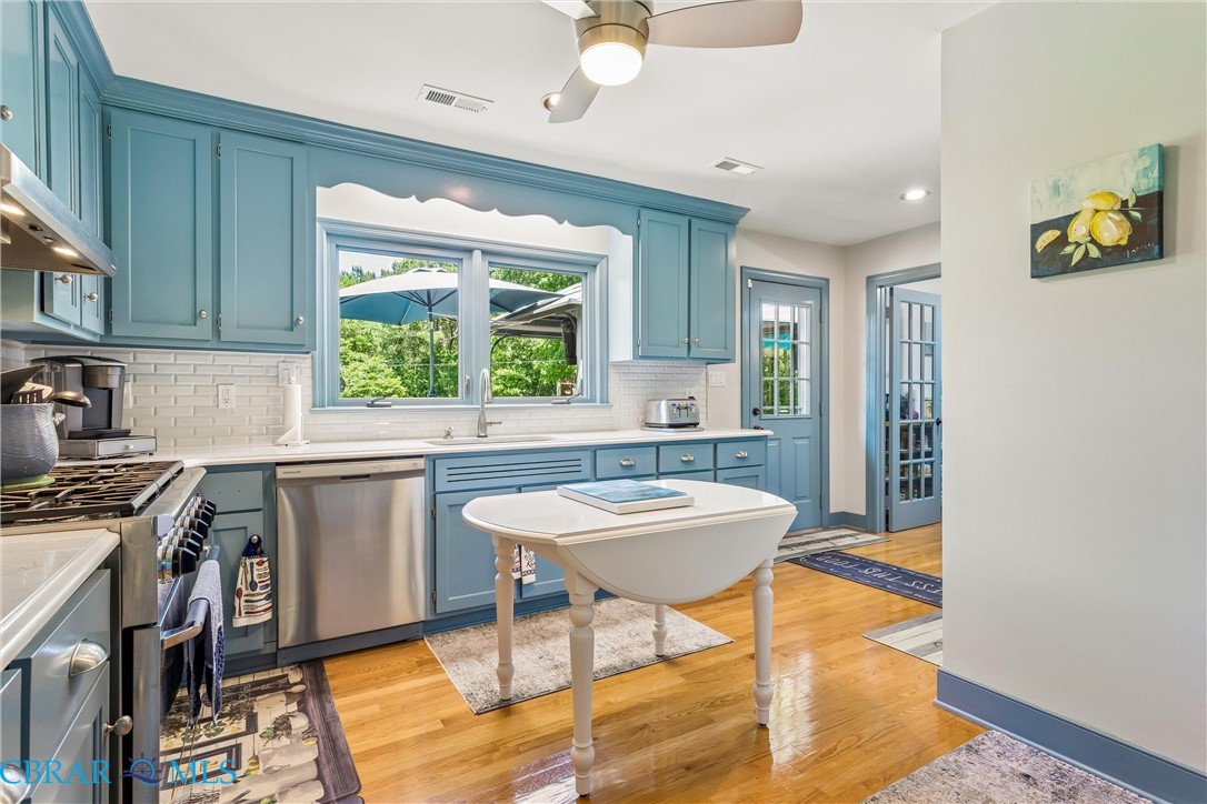 5585 Ware Neck Road Gloucester, VA 23061 - Photo 13 of 46