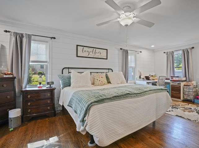 9 Middlefield Place Acushnet, MA 02743 - Photo 10 of 14 a bedroom with bed and a table