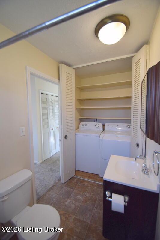 8110 Cooper Chapel Road Louisville, KY 40229 - Photo 19 of 31 DSC_0874