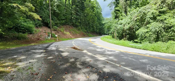 $32,500 | 1.1-acres Orchard Hill, Saluda, NC 28773