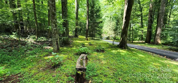 $32,500 | 1.1-acres Orchard Hill, Saluda, NC 28773