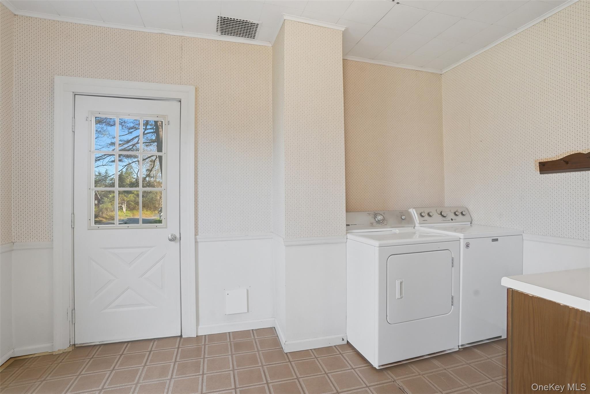 3408 United States Rte 209 Stone Ridge, NY 12484 - Photo 25 of 34