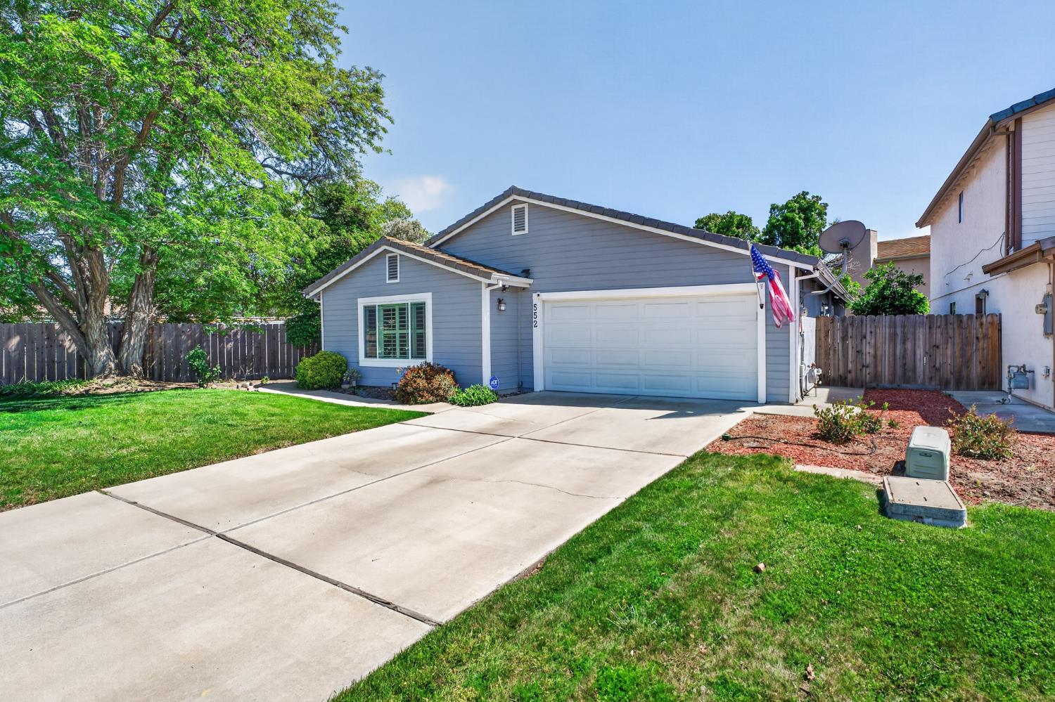 552 West 4th Street Tracy, CA 95376 - Photo 4 of 39