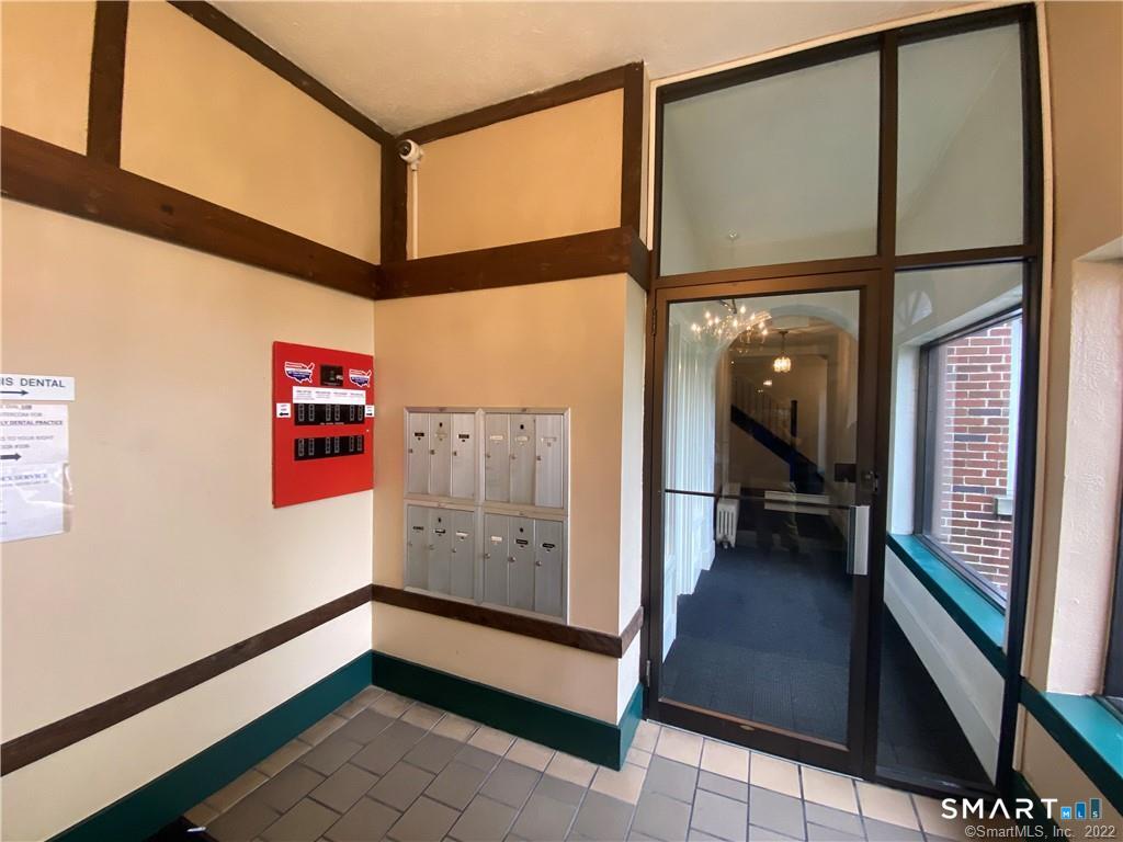 77 Glenbrook Road, Unit 202 Stamford, CT 06902 - Photo 4 of 15