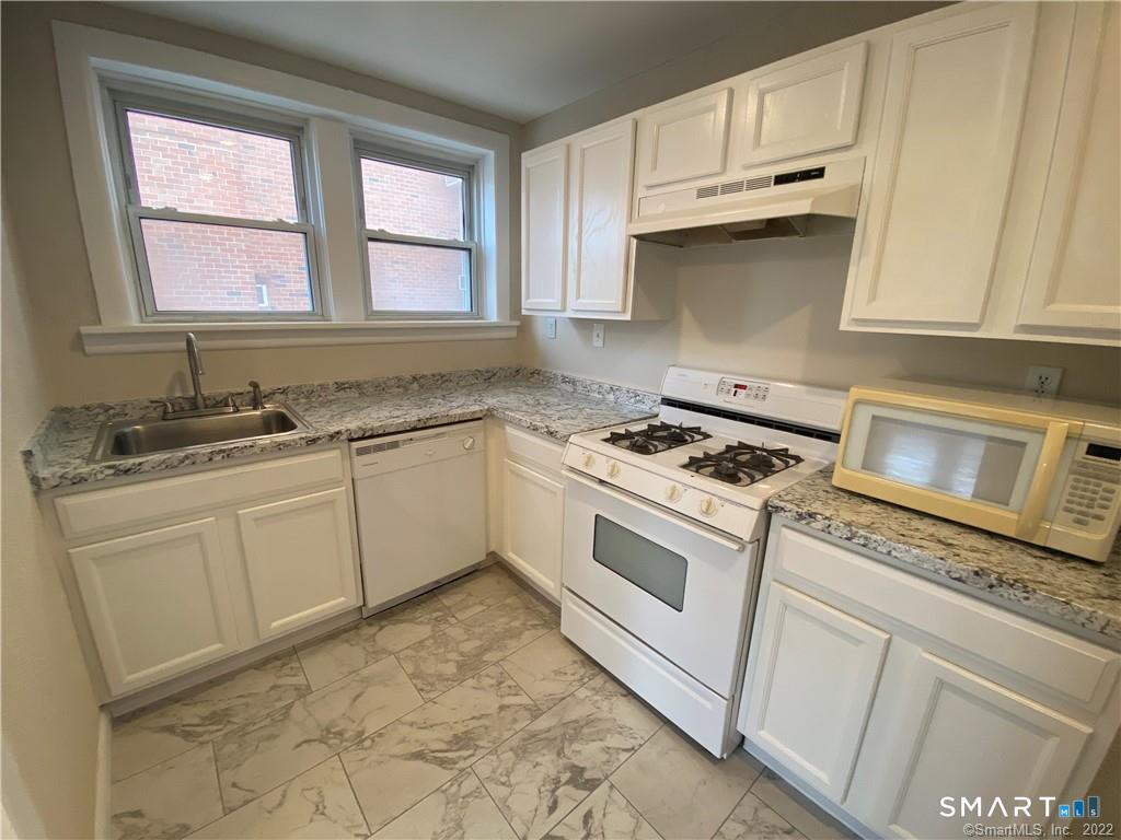 77 Glenbrook Road, Unit 202 Stamford, CT 06902 - Photo 6 of 15