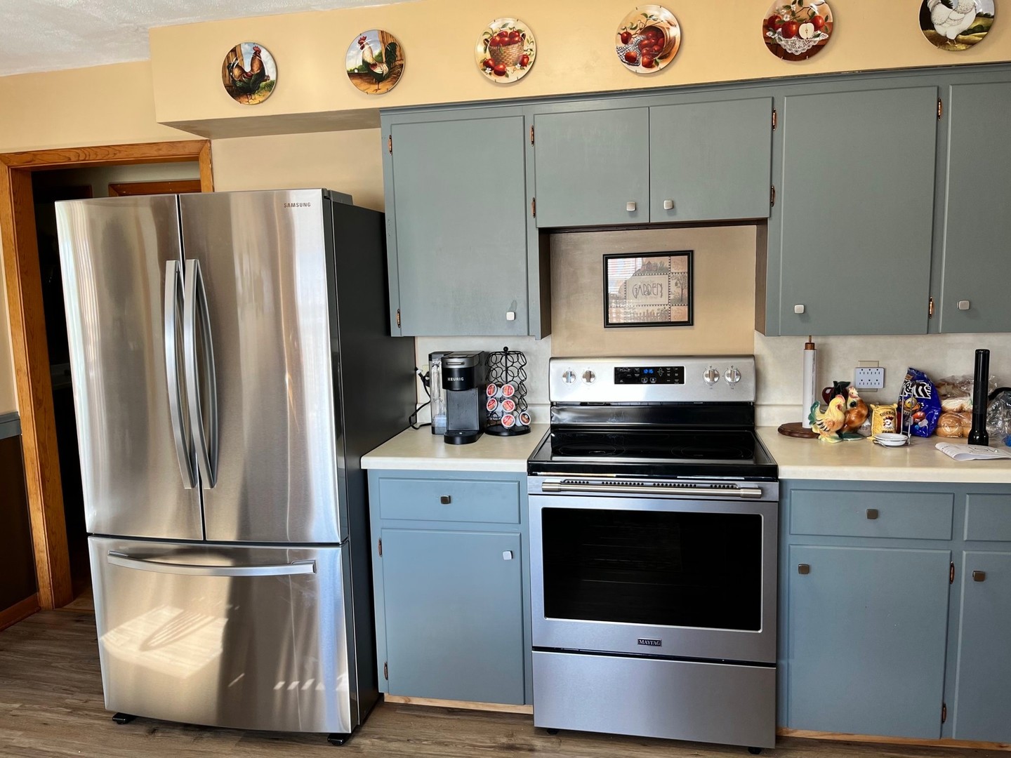 404 Elm Street Morrison, IL 61270 - Photo 3 of 5