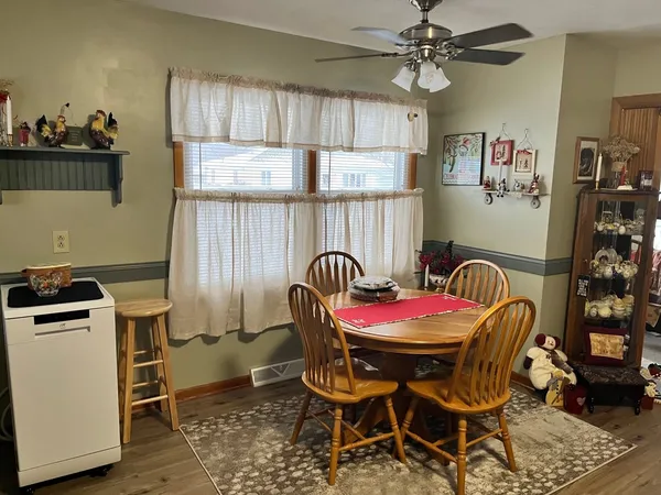 $195,000 | 404 Elm Street, Morrison, IL 61270