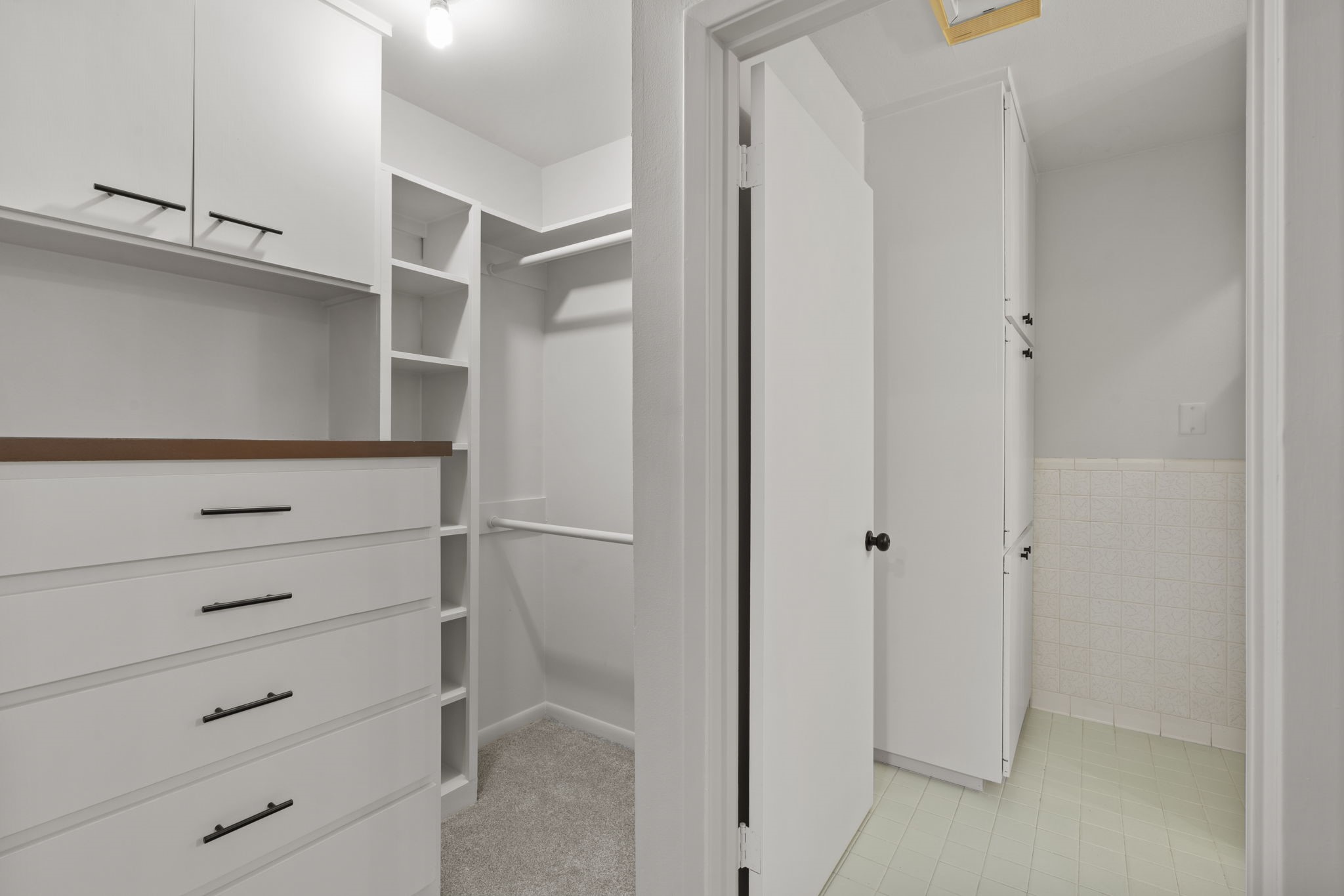 365 Piney Point Road Houston, TX 77024 - Photo 18 of 37