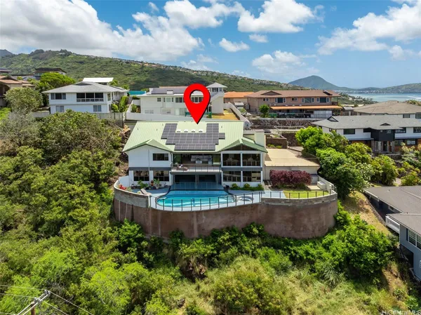 $3,350,000 | 5335 Puahia Place, Honolulu, HI 96821