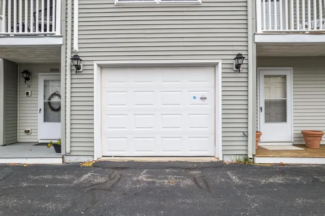 $335,000 | 9 Ledges Court, Unit 9, Lewiston, ME 04240