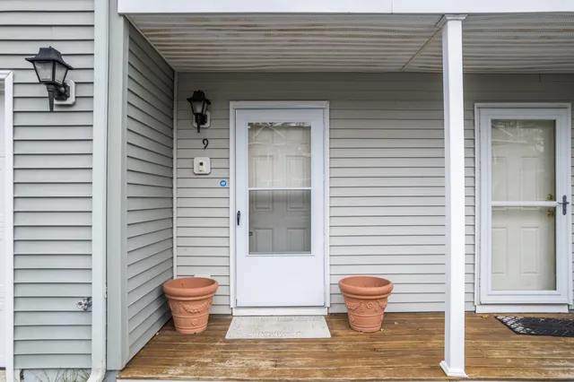 $335,000 | 9 Ledges Court, Unit 9, Lewiston, ME 04240