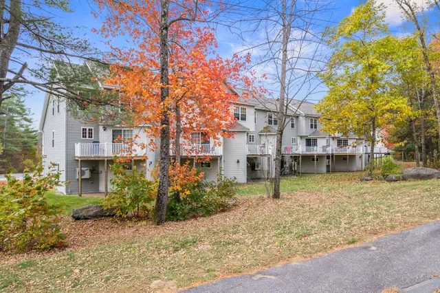 $335,000 | 9 Ledges Court, Unit 9, Lewiston, ME 04240
